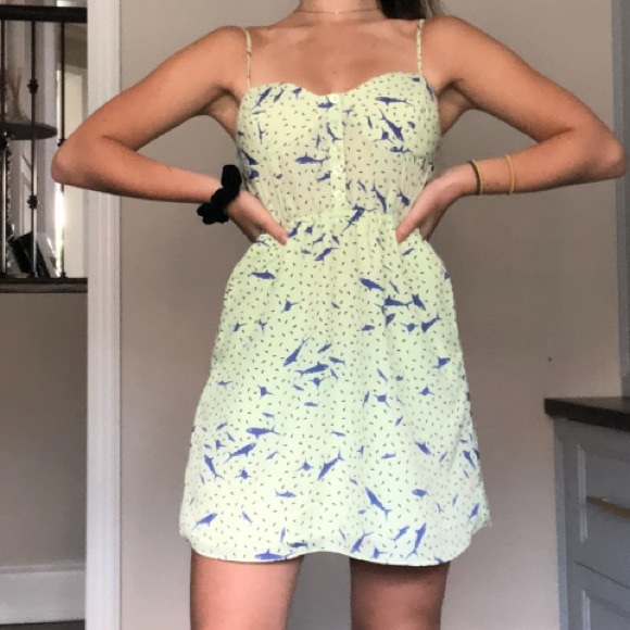 BCBG! Cute, breezy summer dress! Never been worn:) - Picture 4 of 5